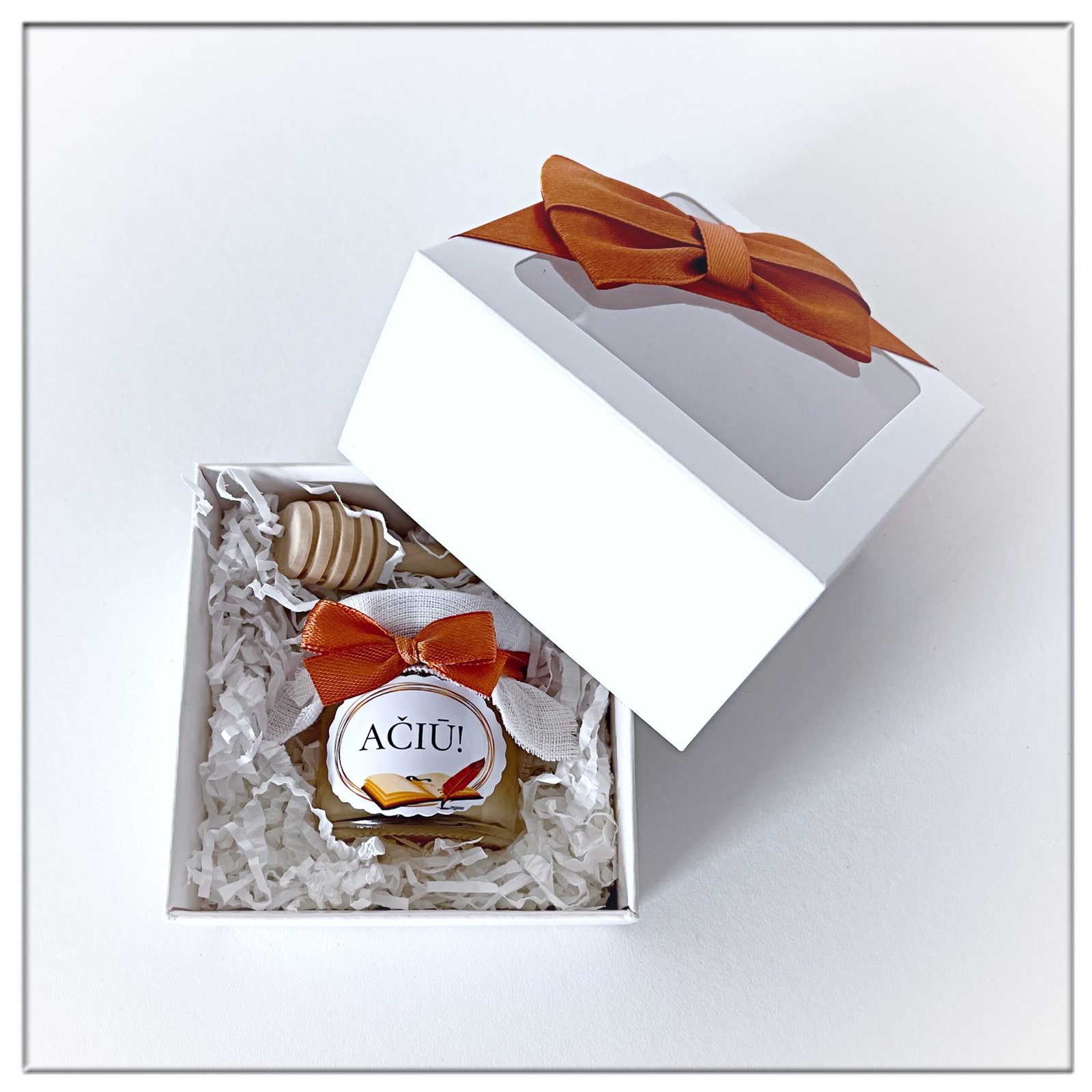 Dovanos mokytojai išleistuvių proga